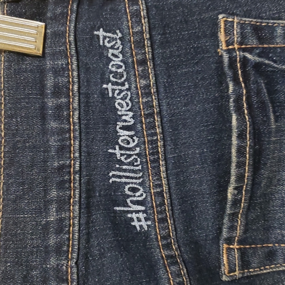 Hollister Denim Short - Picture 9 of 10
